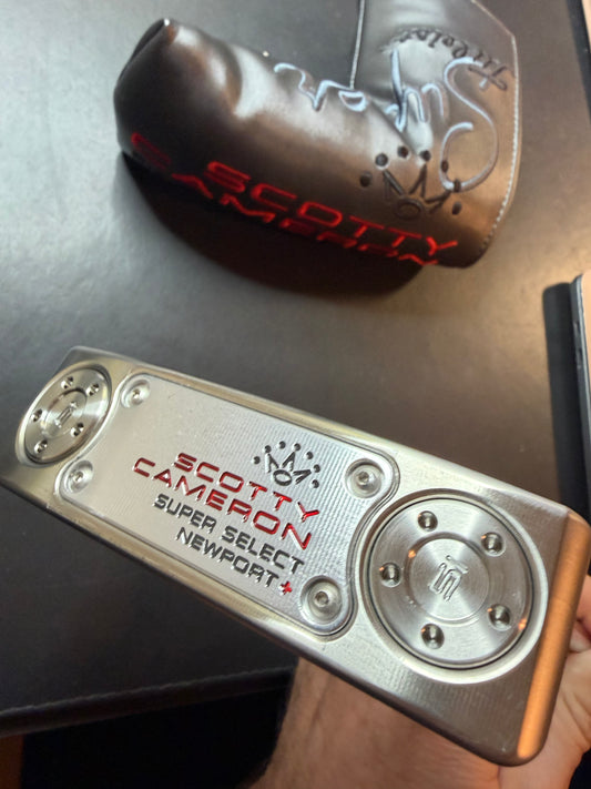 Scotty Cameron Super Select NEWPORT+   34 inches   Right Handed BRAND NEW